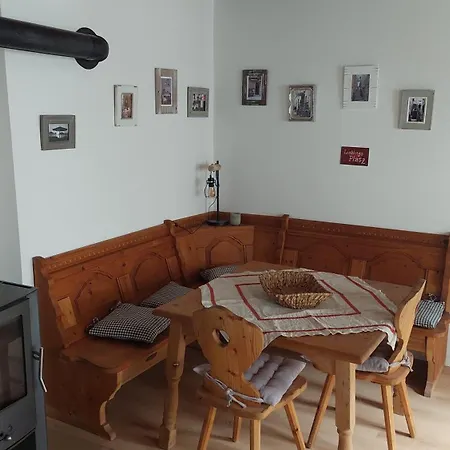 Apartment Dreiburgen Schlossblick