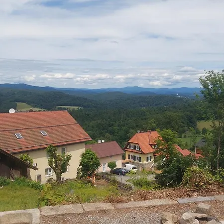 Apartment Dreiburgen Schlossblick *